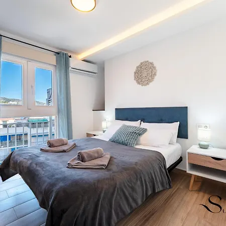 公寓 Beachfront Place With Balcony & Pool