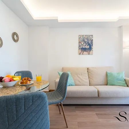 Beachfront Place With Balcony & Pool Torremolinos