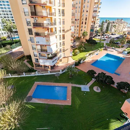 Beachfront Place With Balcony & Pool
